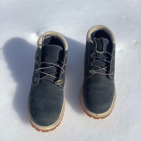 Timberland Lace Up Ankle Boots Navy Suede Beige Collar Gum Sole Women 9.5 - Picture 10 of 11